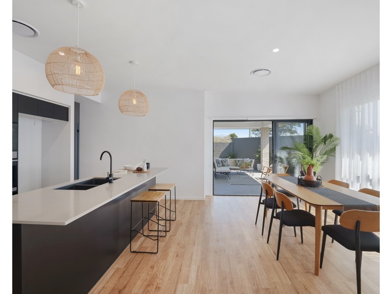 36D Summer Circuit, Lake Cathie NSW 2445