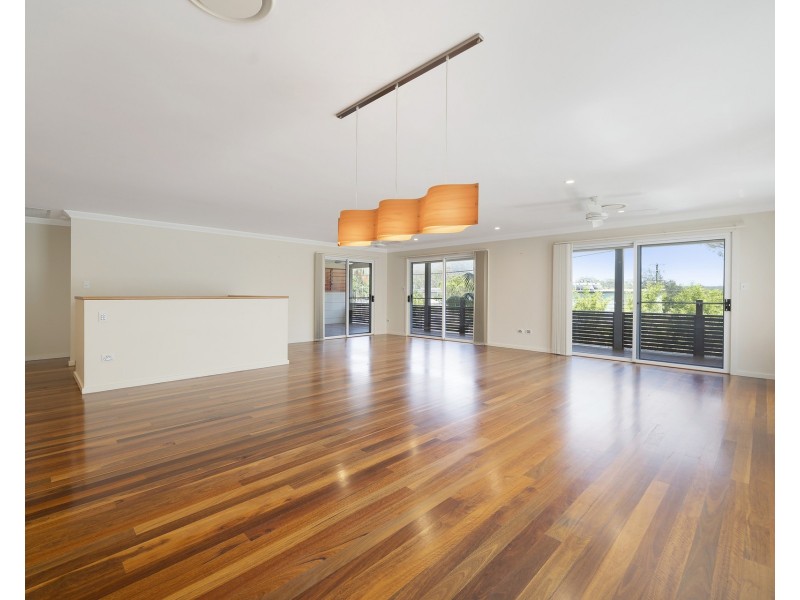 8 Longworth Road, Dunbogan NSW 2443