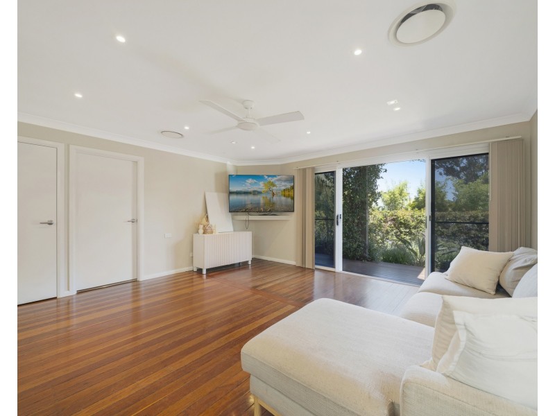 8 Longworth Road, Dunbogan NSW 2443
