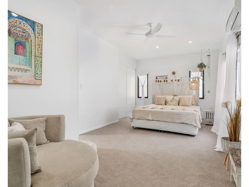 1 Boomerang Street, Lake Cathie NSW 2445