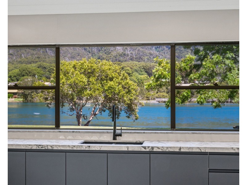 2 Bay Street, Dunbogan NSW 2443