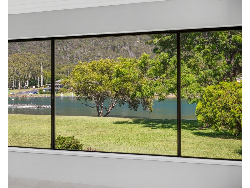 2 Bay Street, Dunbogan NSW 2443