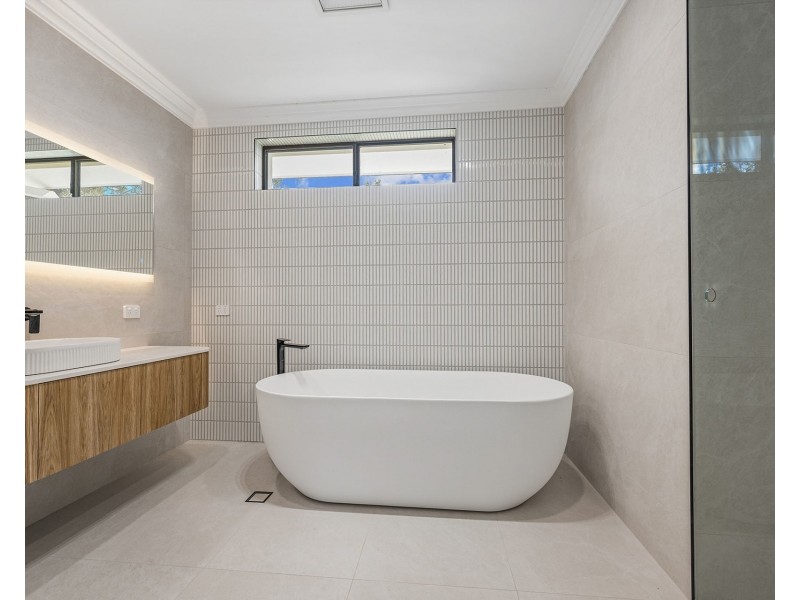 2 Bay Street, Dunbogan NSW 2443