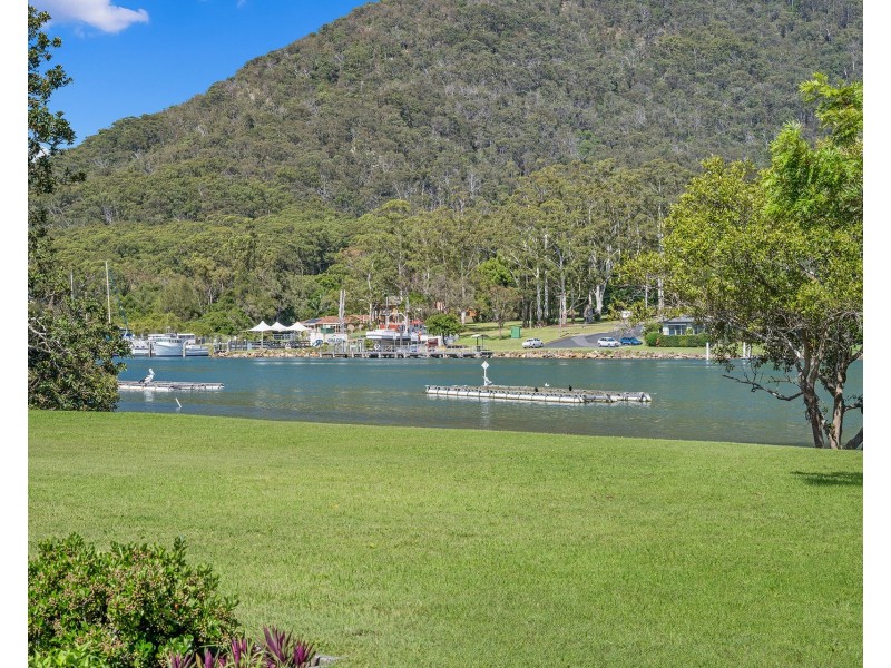 2 Bay Street, Dunbogan NSW 2443