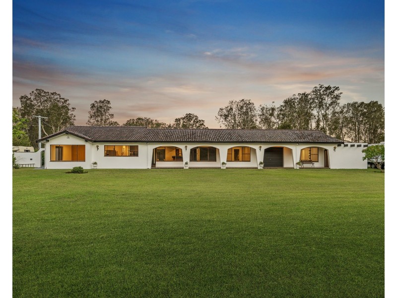 2 Bay Street, Dunbogan NSW 2443