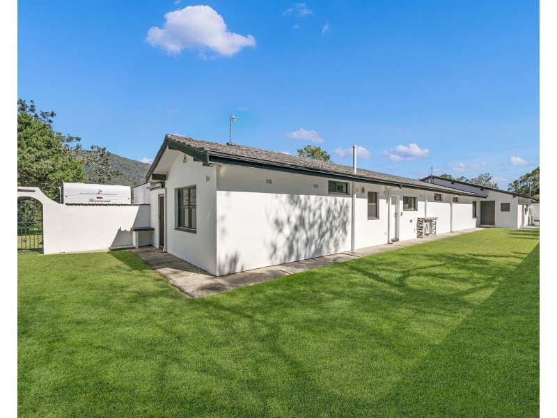 2 Bay Street, Dunbogan NSW 2443