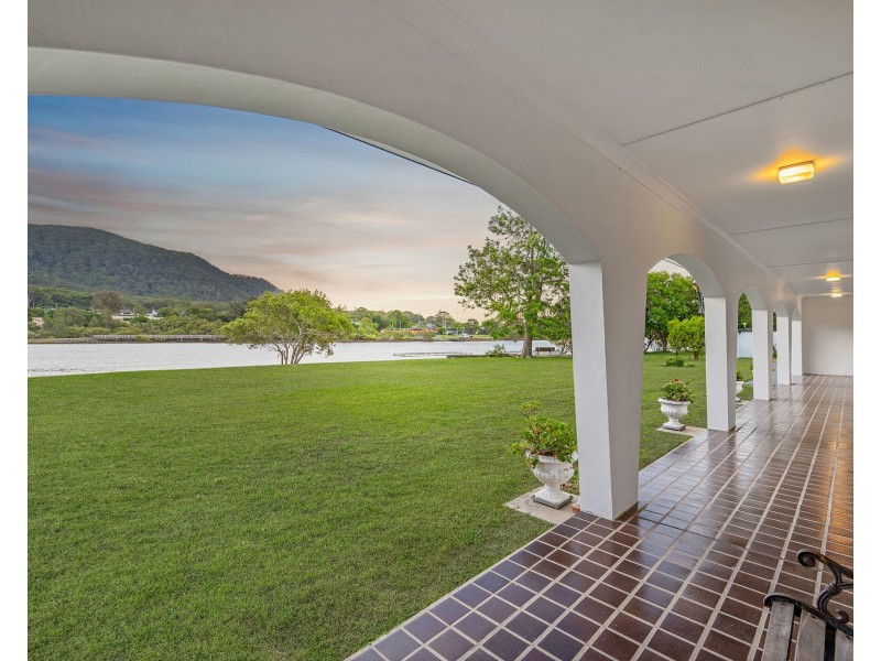 2 Bay Street, Dunbogan NSW 2443