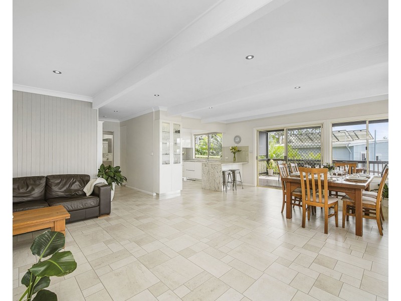 10 Skyline Crescent, Crescent Head NSW 2440