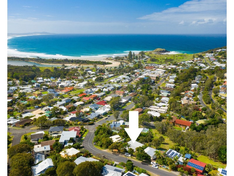 10 Skyline Crescent, Crescent Head NSW 2440