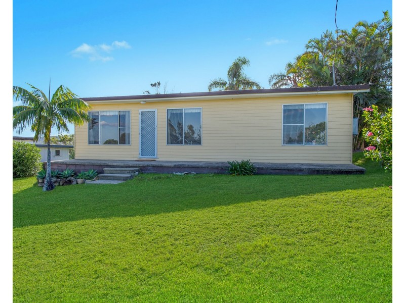 66 Skyline Crescent, Crescent Head NSW 2440