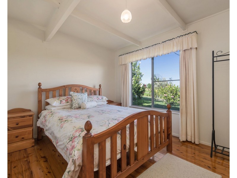66 Skyline Crescent, Crescent Head NSW 2440