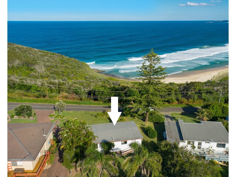 66 Skyline Crescent, Crescent Head NSW 2440