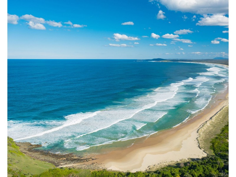 66 Skyline Crescent, Crescent Head NSW 2440