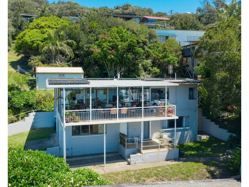 15 Scott Street, Crescent Head NSW 2440