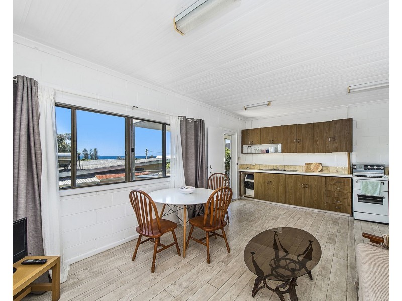 15 Scott Street, Crescent Head NSW 2440