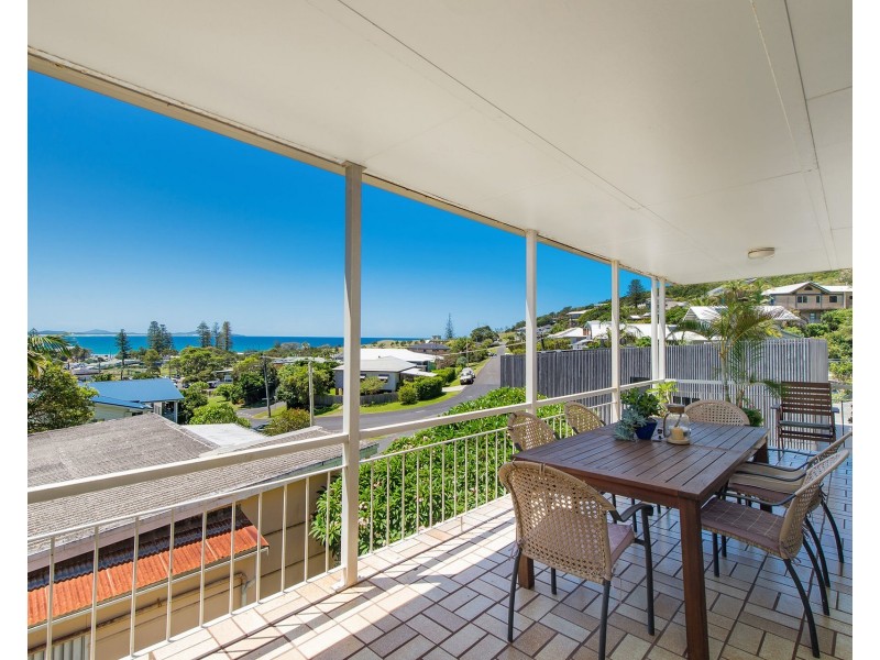 15 Scott Street, Crescent Head NSW 2440