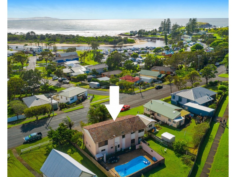 6 Pacific Street, Crescent Head NSW 2440