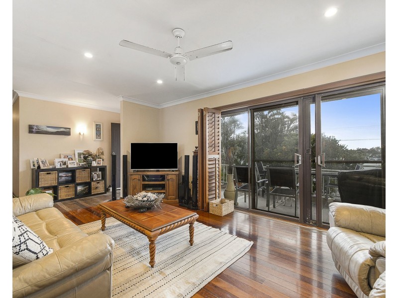 6 Pacific Street, Crescent Head NSW 2440