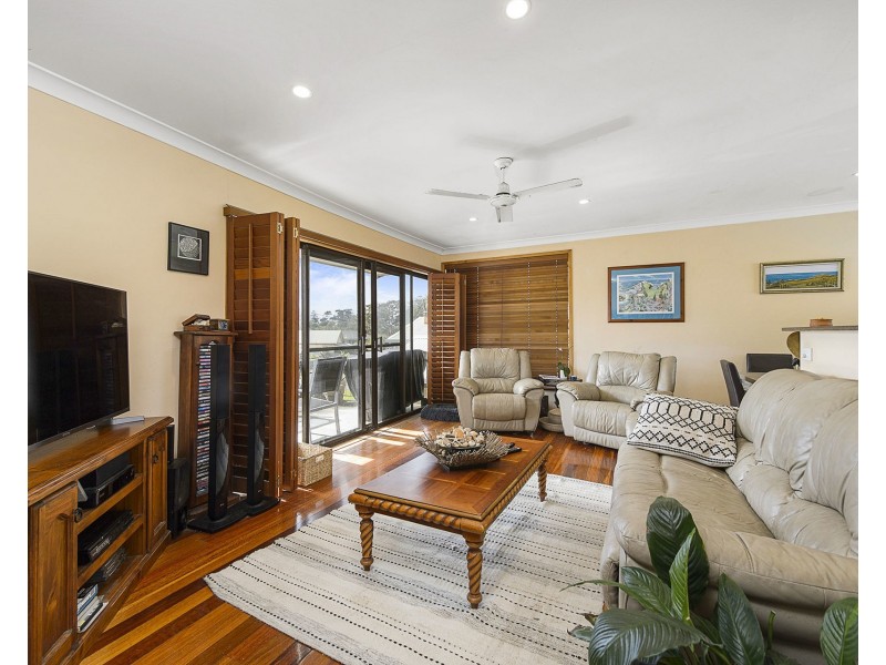 6 Pacific Street, Crescent Head NSW 2440