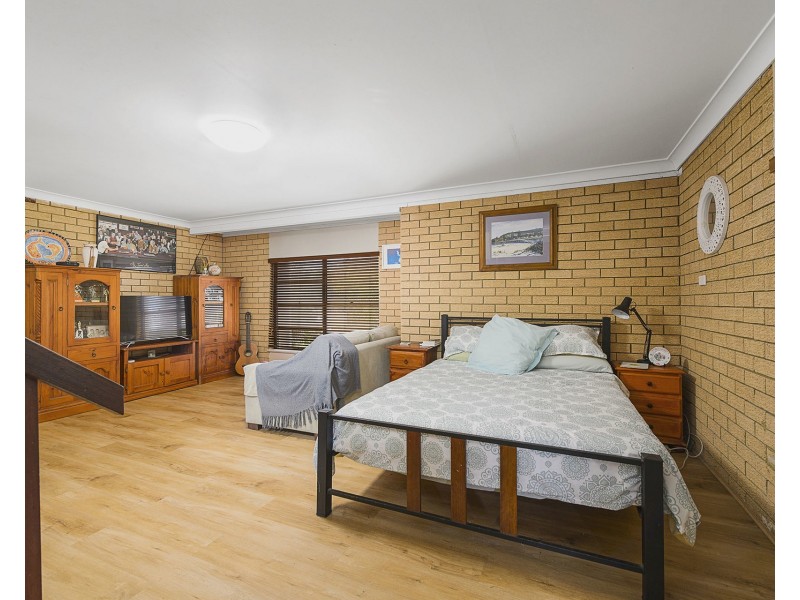 6 Pacific Street, Crescent Head NSW 2440