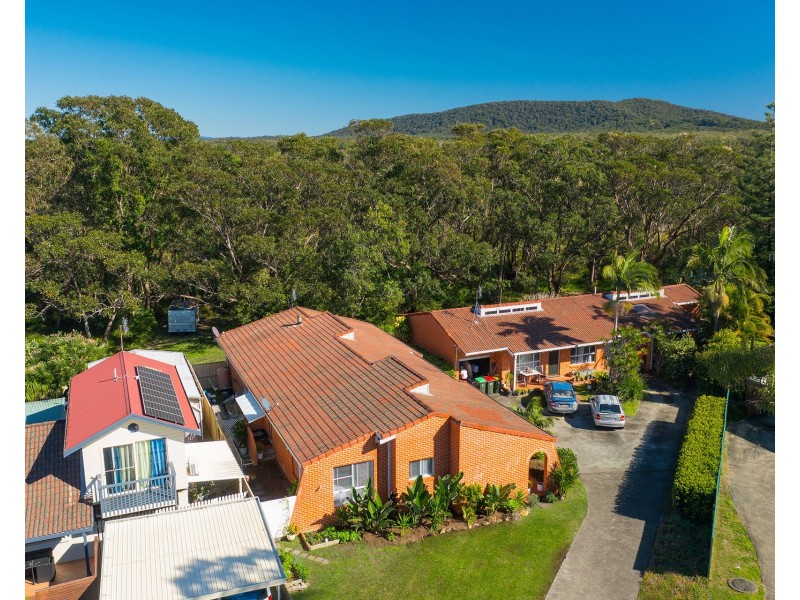 1/10 Allman Place, Crescent Head NSW 2440