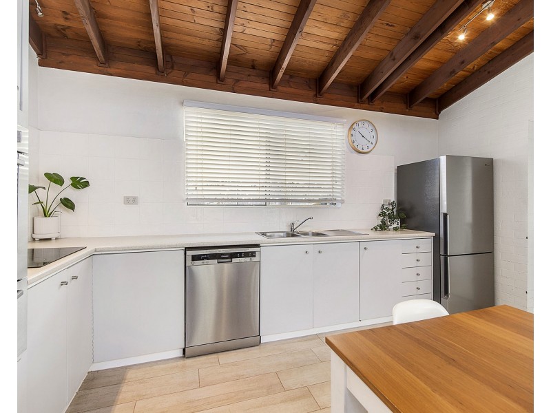 1/10 Allman Place, Crescent Head NSW 2440