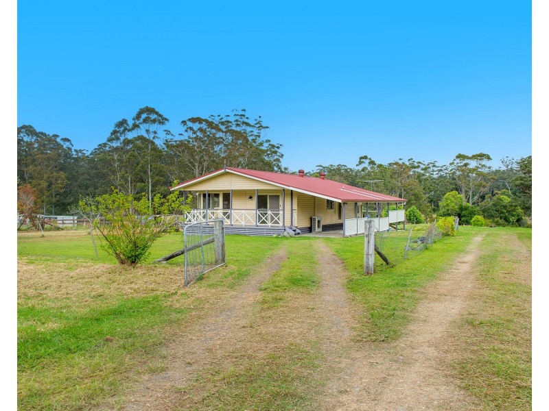 106 Ravenswood Road, Kundabung NSW 2441