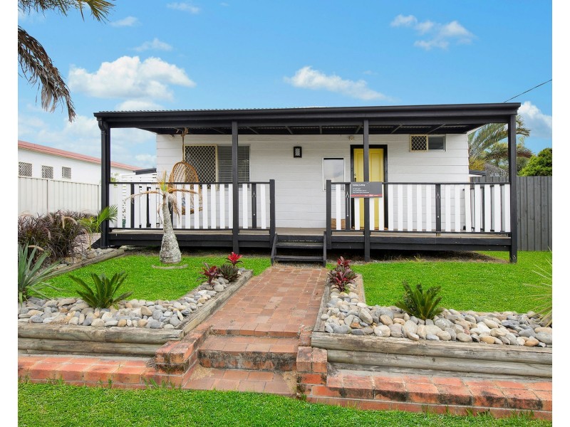 26 Pacific Street, Crescent Head NSW 2440