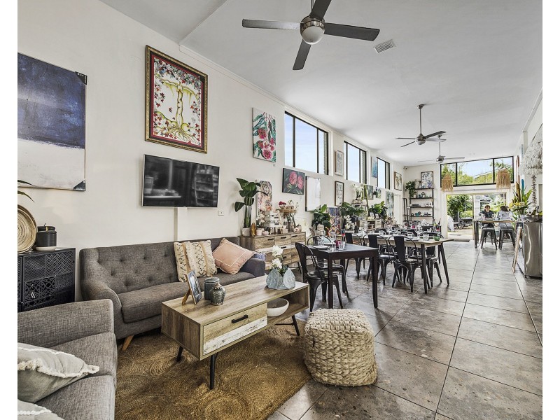 2/4 East Street, Crescent Head NSW 2440