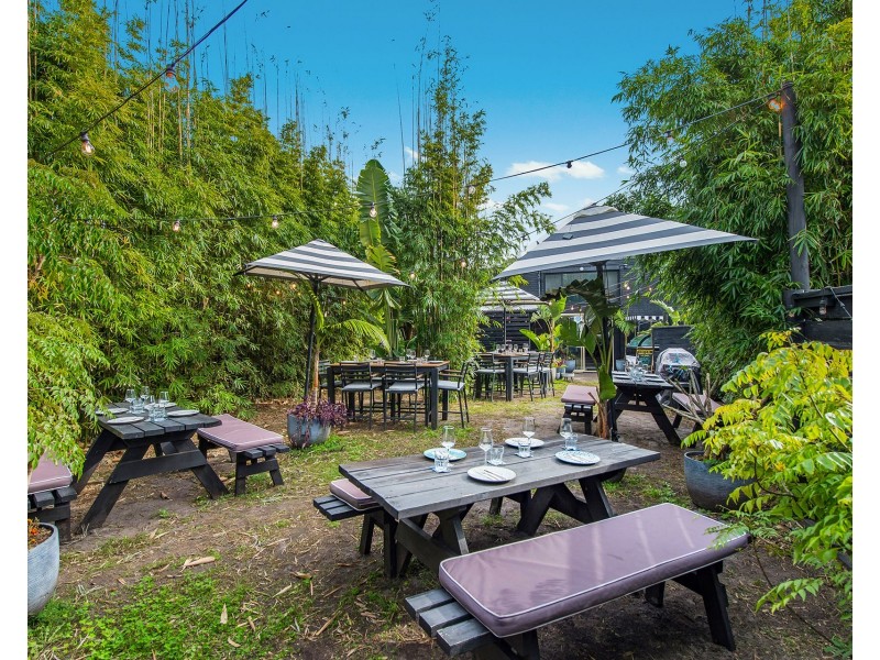 2/4 East Street, Crescent Head NSW 2440