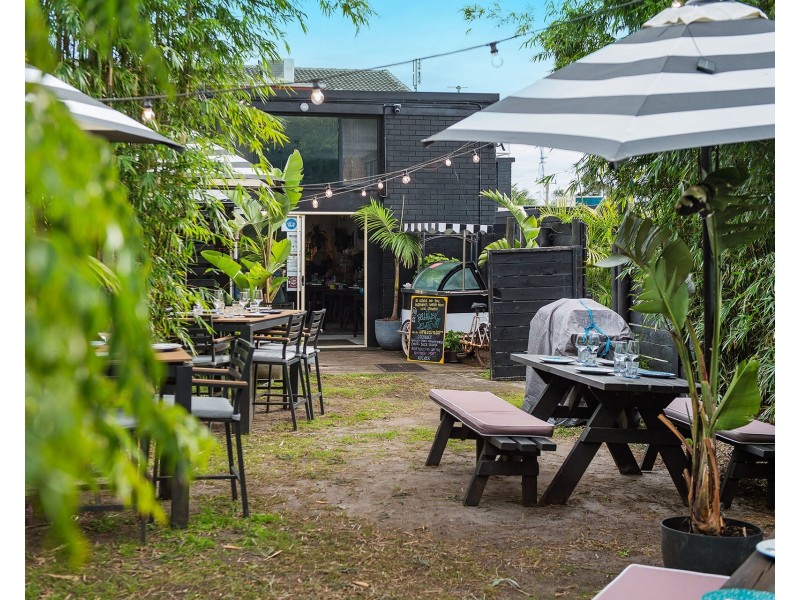 1 Scott Street, Crescent Head NSW 2440