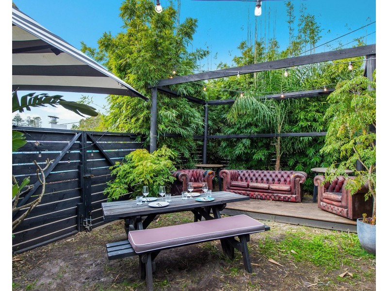 1 Scott Street, Crescent Head NSW 2440