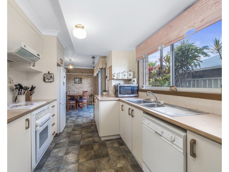1/5 Baker Drive, Crescent Head NSW 2440