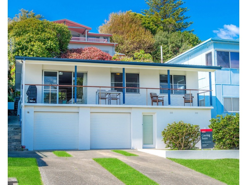 6 Stewart Street, Crescent Head NSW 2440