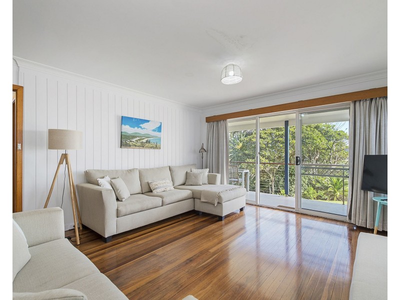 6 Stewart Street, Crescent Head NSW 2440