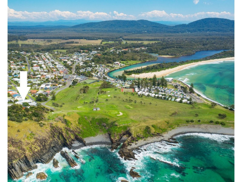 6 Stewart Street, Crescent Head NSW 2440