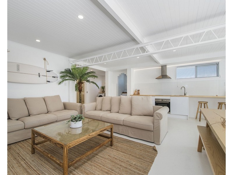 4 Beranghi Street, Crescent Head NSW 2440