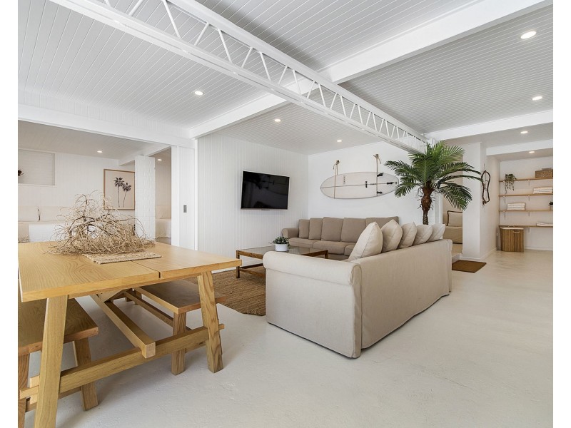 4 Beranghi Street, Crescent Head NSW 2440