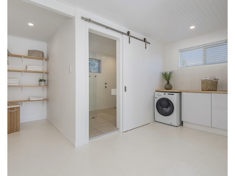 4 Beranghi Street, Crescent Head NSW 2440