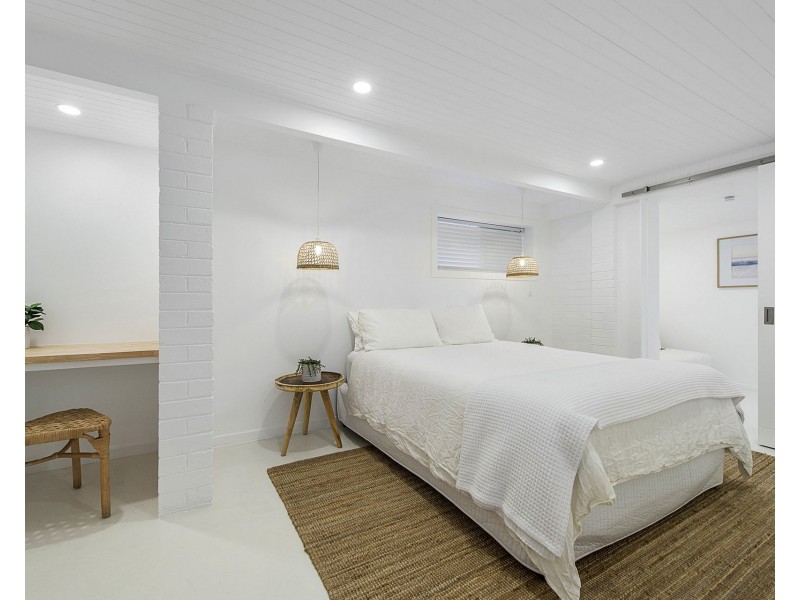 4 Beranghi Street, Crescent Head NSW 2440