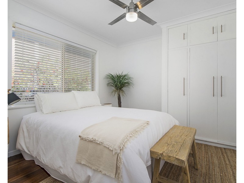 4 Beranghi Street, Crescent Head NSW 2440