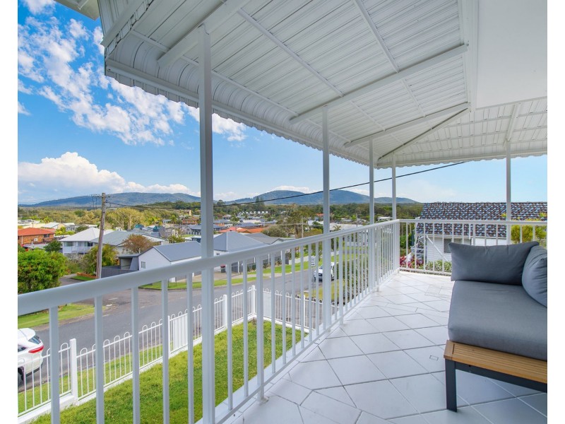 4 Beranghi Street, Crescent Head NSW 2440