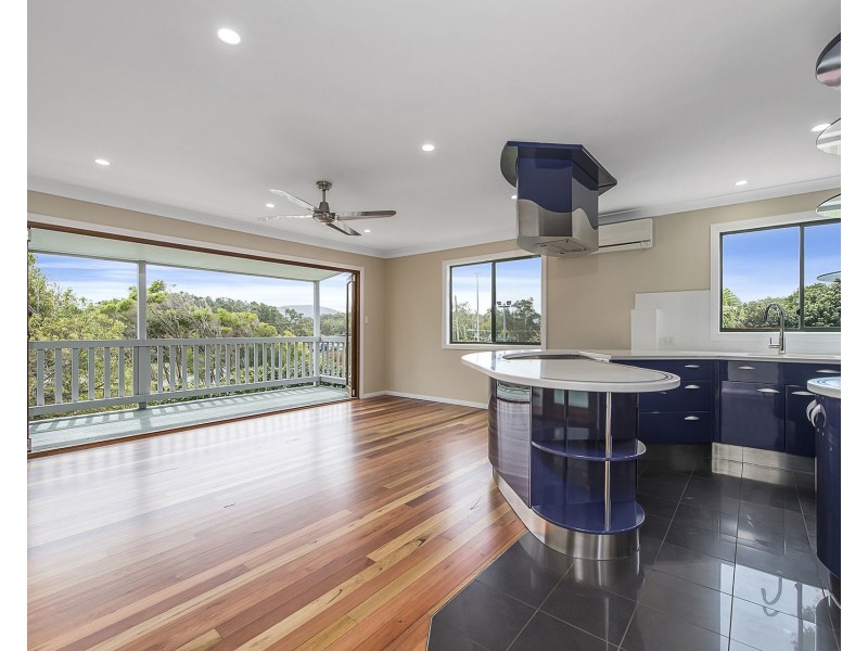 1 William Bailey Place, Crescent Head NSW 2440