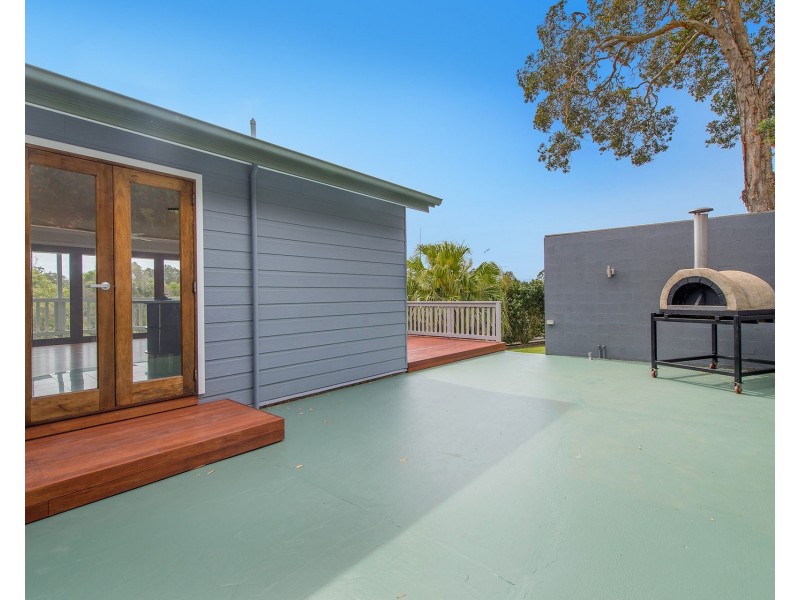 1 William Bailey Place, Crescent Head NSW 2440