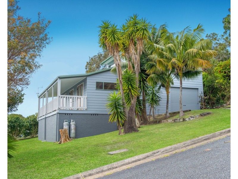 1 William Bailey Place, Crescent Head NSW 2440