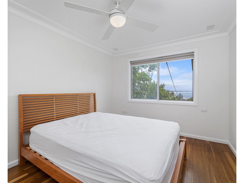 24 Dulconghi Street, Crescent Head NSW 2440