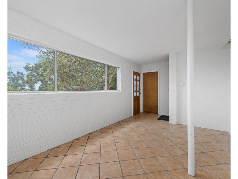 24 Dulconghi Street, Crescent Head NSW 2440