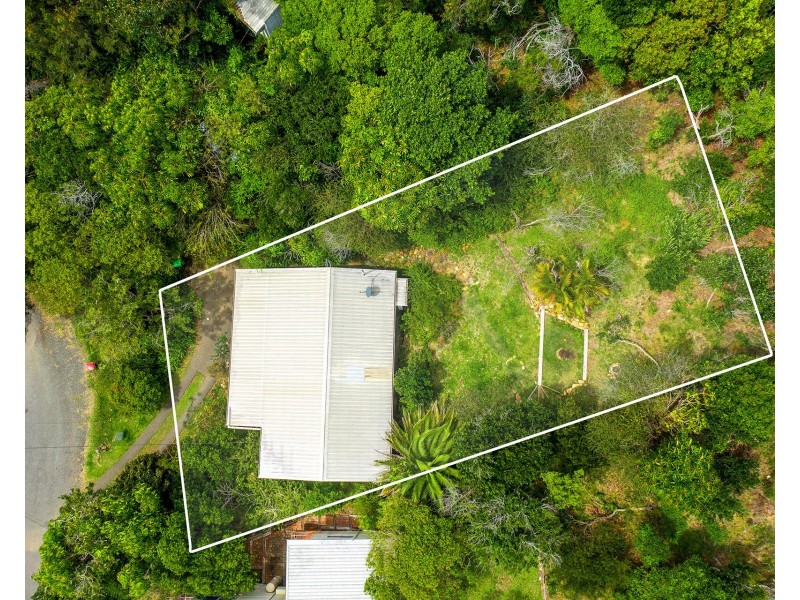 24 Dulconghi Street, Crescent Head NSW 2440