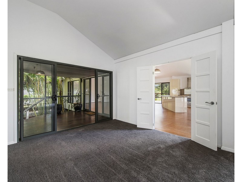 11 Penn Place, Crescent Head NSW 2440