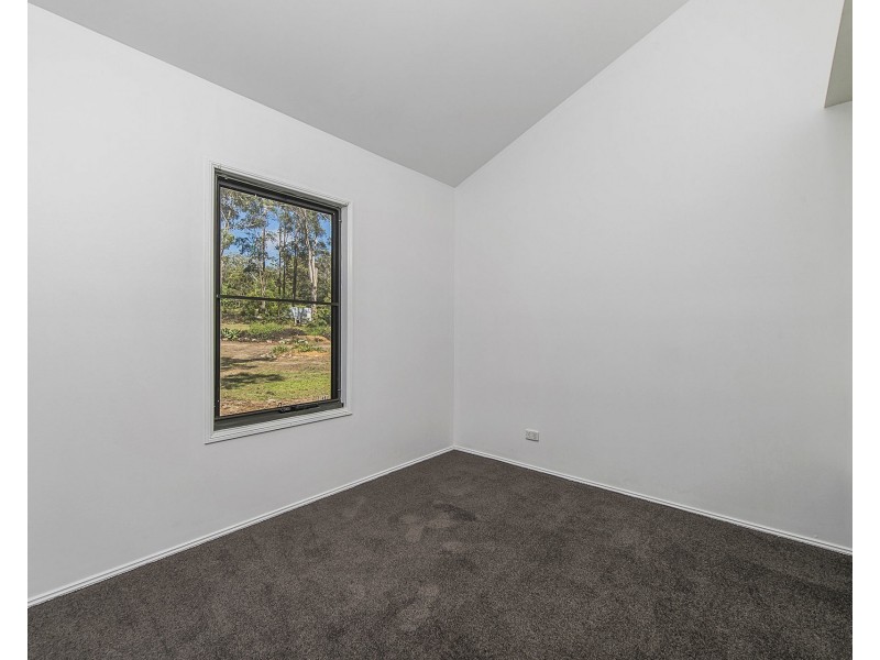 11 Penn Place, Crescent Head NSW 2440